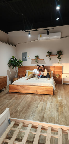 Cama Toronto